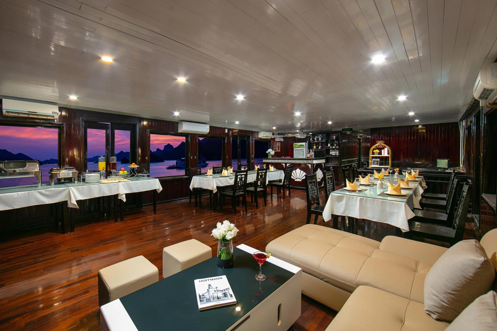 Fantasea Imperial Cruise Hotel Ha Long Exterior photo